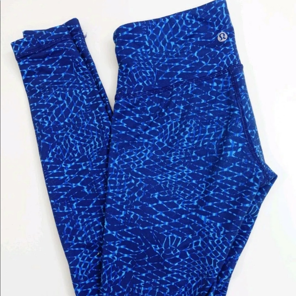 Lululemon Wunder Under size 4